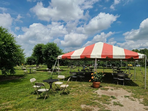 wine orchards tent and tables