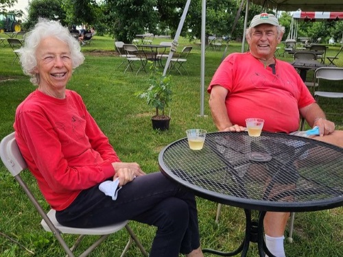 gary & pam wine orchard